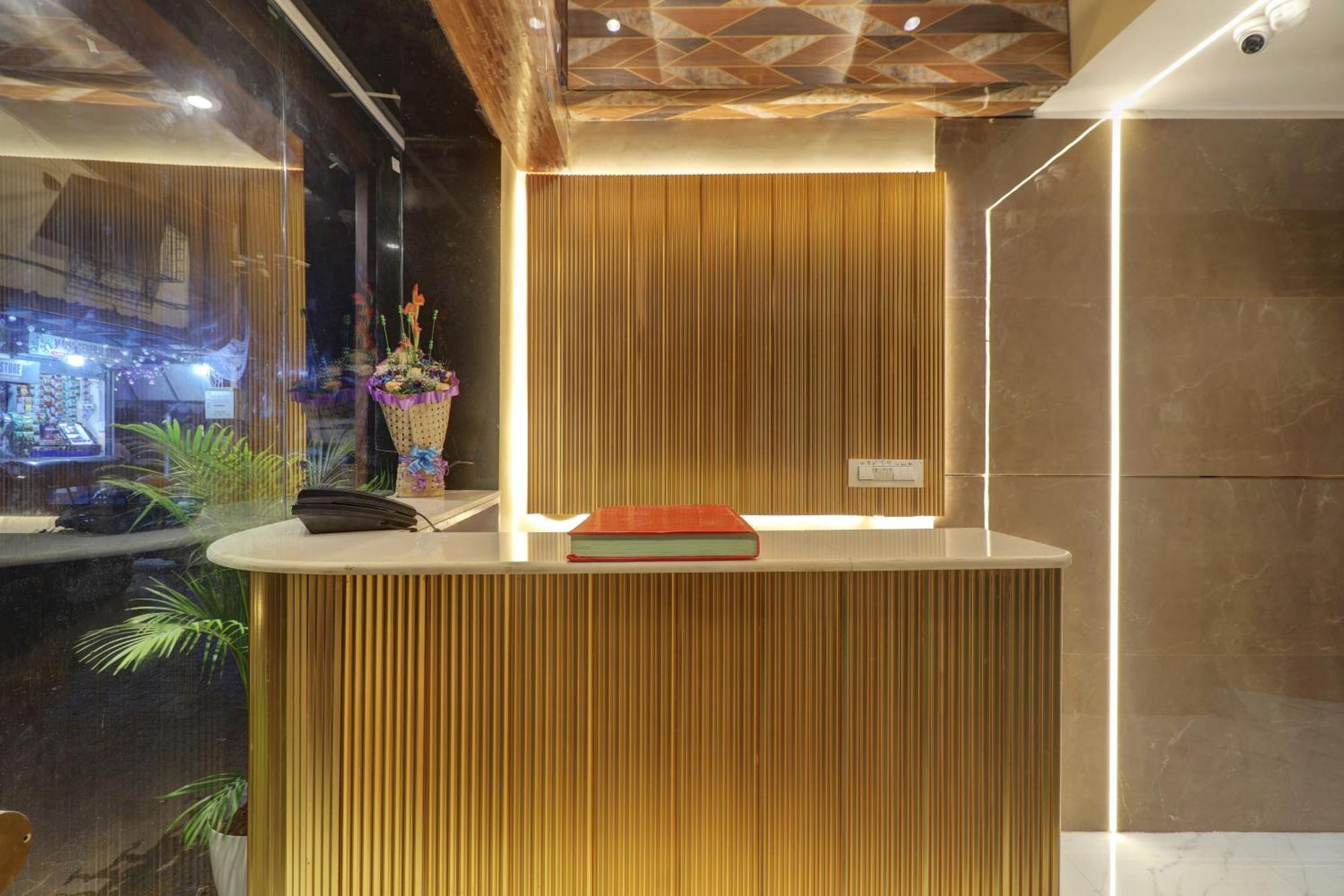 Hotel Omega Mumbai Exterior photo